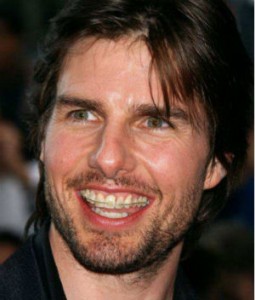 Photo: Tom Cruise entre parenthèses