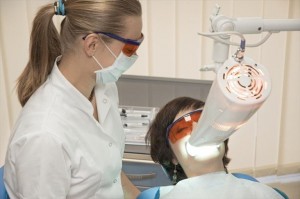 Photo: Blanchiment des dents au laser